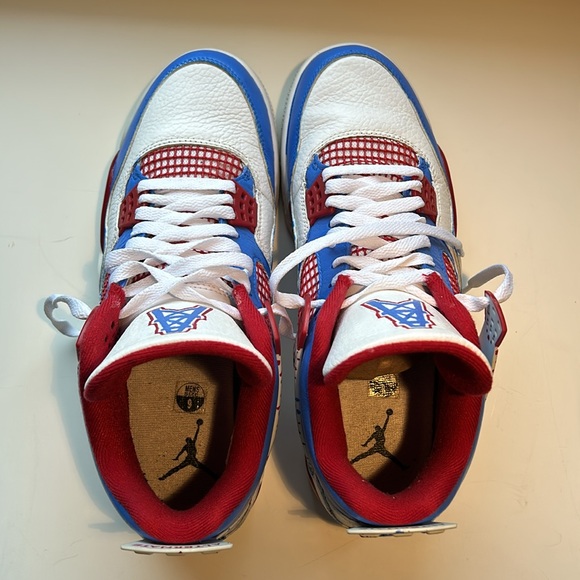 Jordan 4 Alternate 89 customized to Oilers color scheme - Picture 5 of 8